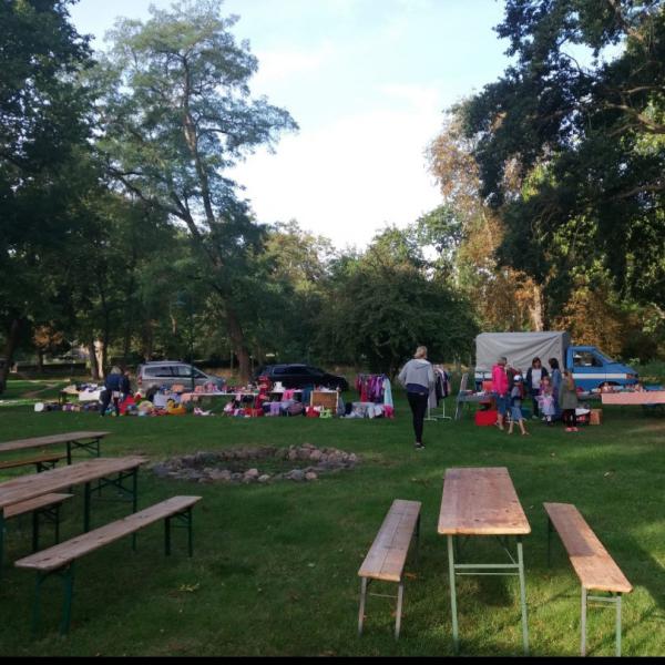 Traditioneller Flohmarkt in Bruchhagen