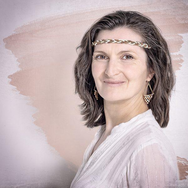 Clara Werden auf der RIESA - Der Name ist Programm - deutsche Lieder zum Zuhören, Mitfühlen, Schmunzeln und Reflektieren
