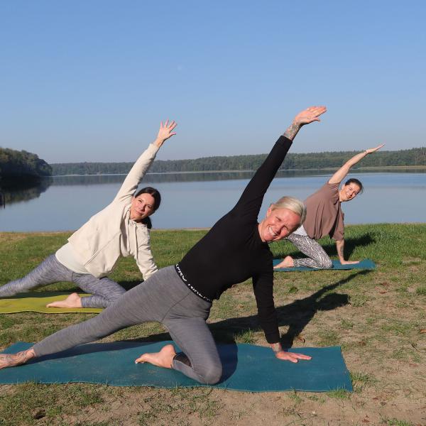 Sommerabend-Yoga am Wolletzsee - durchatmen, entspannen, abschalten